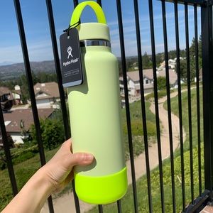 40oz Hydro Flask *Limited Edition* Neon